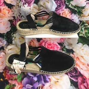 Picon made in Spain Size 8 Tan espadrille Black suede flats sandals shows